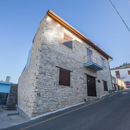 בית הארחה פאנו לפקארה 	Iosiphis Stonebuilt House מראה חיצוני תמונה
