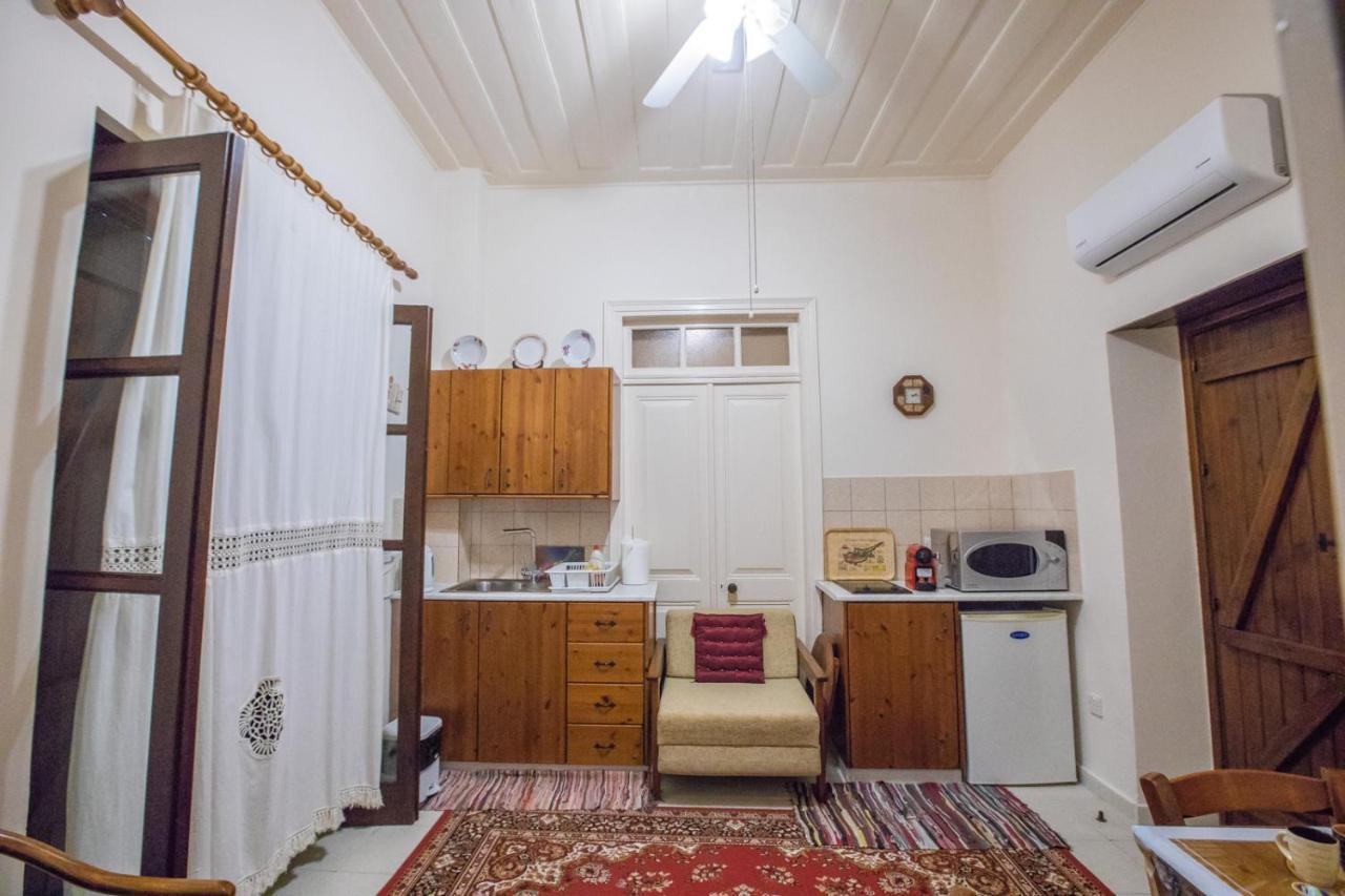 בית הארחה פאנו לפקארה 	Iosiphis Stonebuilt House מראה חיצוני תמונה